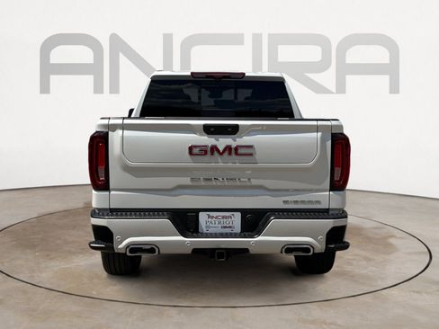 Used 2025 GMC Sierra 1500 Denali AWD/4WD image 8