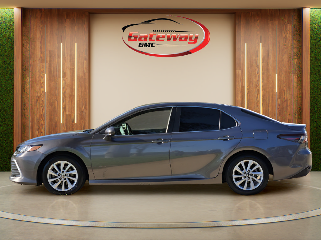 Used 2023 Toyota Camry LE FWD image 8