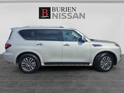 Used 2024 Nissan Armada SL w/ Captain's Chairs Package AWD/4WD image 6
