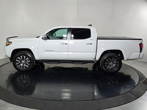 Used 2023 Toyota Tacoma Limited image 7