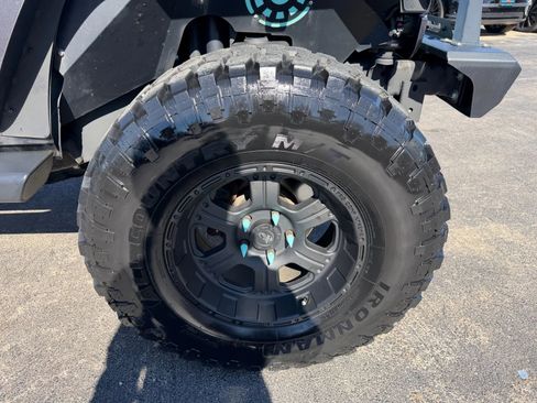 Used 2018 Jeep Wrangler Unlimited Sport S AWD/4WD image 47