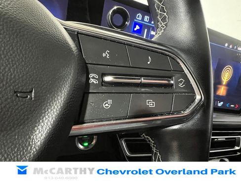 Used 2024 Chevrolet Traverse LT w/ Trailering Package FWD image 15