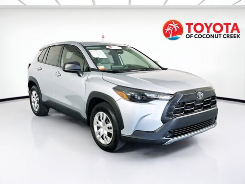 Used 2026 Toyota Corolla Cross L FWD image 1