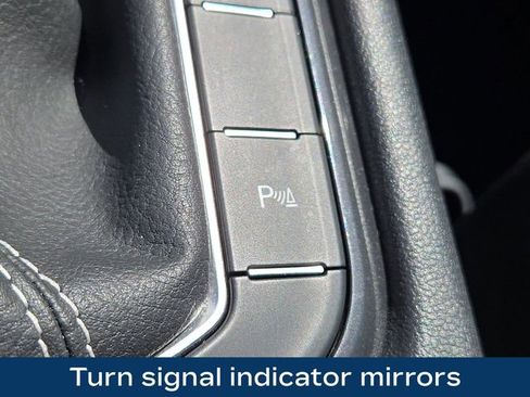 Used 2022 Volkswagen Tiguan SE R-Line AWD/4WD image 18