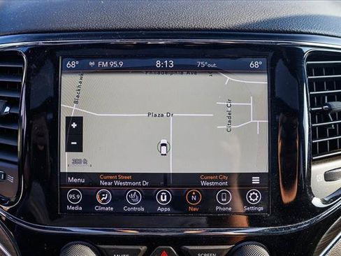 Used 2020 Jeep Grand Cherokee Limited w/ Luxury Group II AWD/4WD image 18