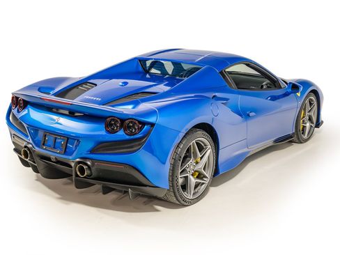 Certified 2021 Ferrari F8 Tributo image 15
