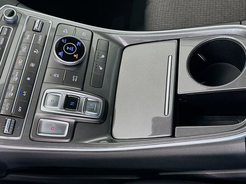 Certified 2023 Hyundai Santa Fe SEL AWD/4WD image 17