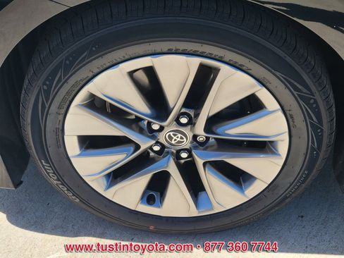 Certified 2023 Toyota Mirai w/ Advanced Technology Package RWD image 9