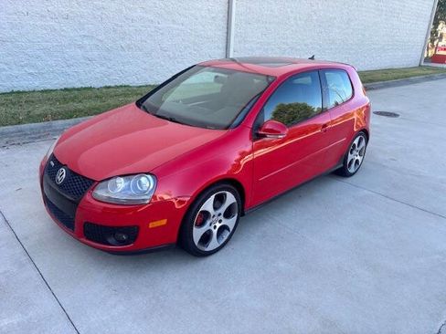 Used 2009 Volkswagen GTI 2-Door image 2
