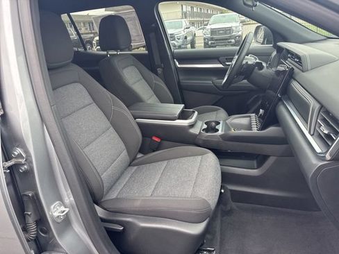 Used 2025 GMC Terrain Elevation FWD image 18