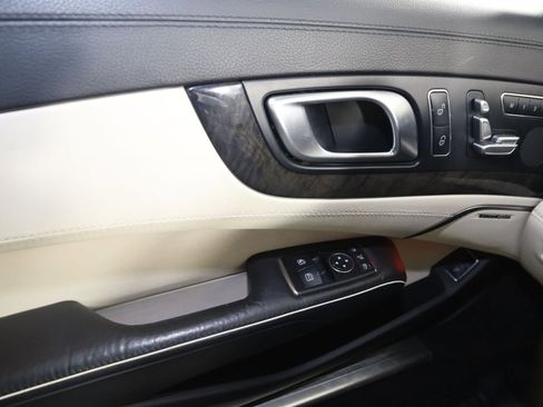 Used 2013 Mercedes-Benz SL 550 image 47