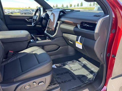 New 2026 GMC Yukon XL Denali w/ Denali Reserve Package AWD/4WD image 34