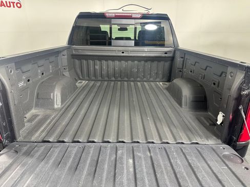 Used 2022 Chevrolet Silverado 1500 LTZ w/ LTZ Convenience Package II AWD/4WD image 6