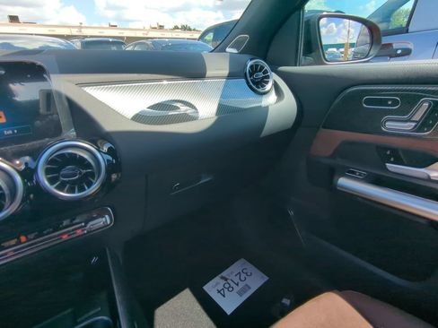 Certified 2025 Mercedes-Benz GLA 35 AMG 4MATIC image 4