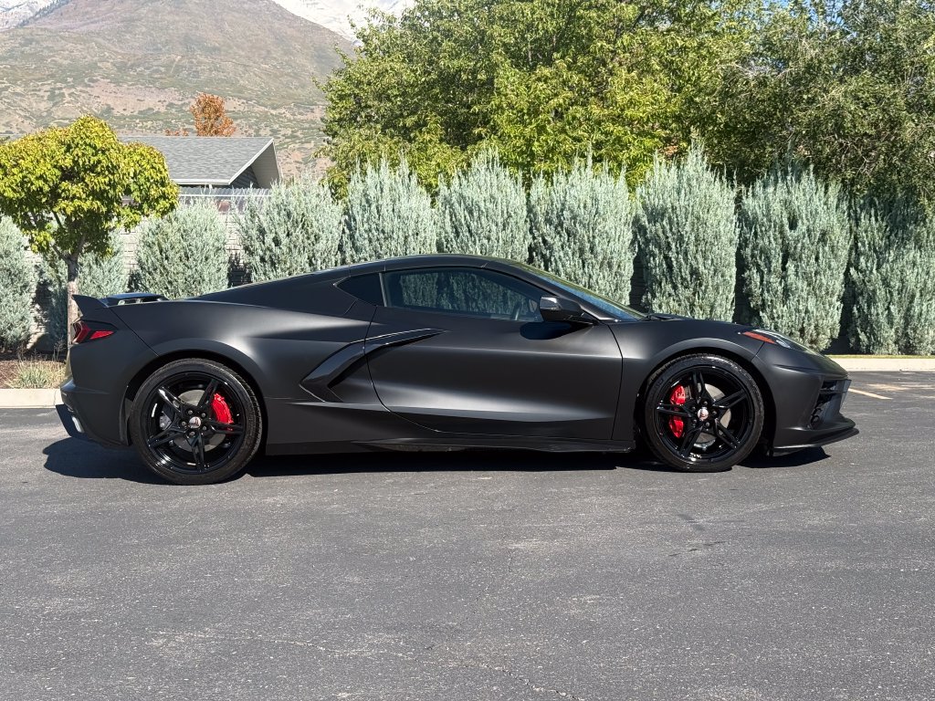Used 2022 Chevrolet Corvette Stingray Coupe w/ Battery Protection Package RWD image 8