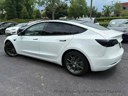 Used 2022 Tesla Model 3 Long Range AWD/4WD image 8