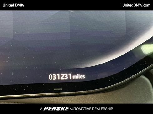 Used 2024 Land Rover Range Rover Long Wheelbase SE AWD/4WD image 7