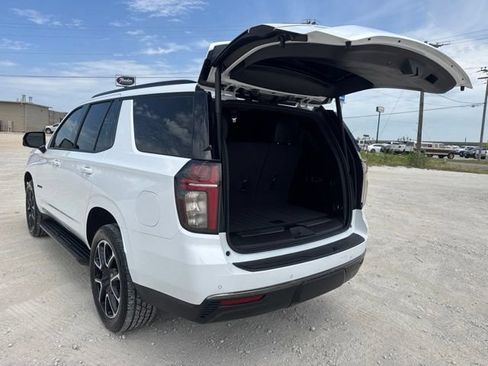 Used 2022 Chevrolet Tahoe RST w/ Luxury Package RWD image 4