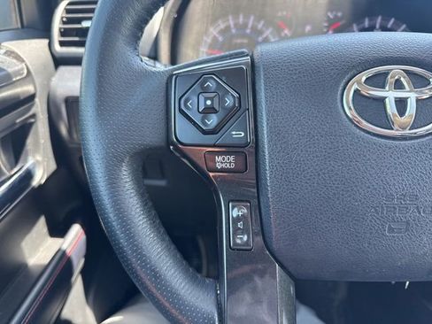 Used 2019 Toyota 4Runner TRD Off-Road Premium AWD/4WD image 21