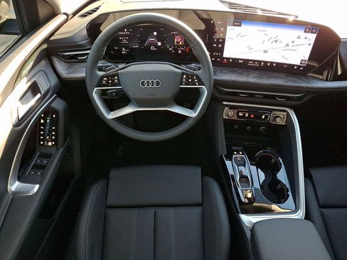 New 2025 Audi Q5 Premium Plus image 9