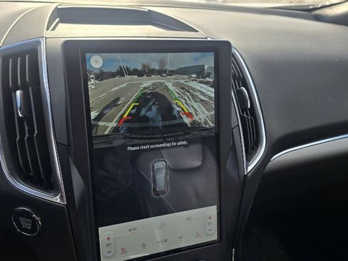 Used 2022 Ford Edge Titanium w/ Equipment Group 301A image 8