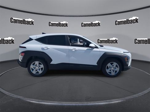 New 2026 Hyundai Kona SE image 8