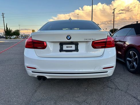 Used 2018 BMW 330e image 5