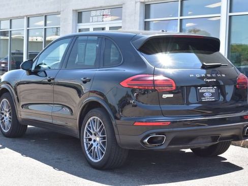 Used 2017 Porsche Cayenne Platinum Edition AWD/4WD image 9