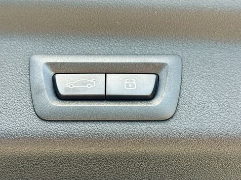 New 2026 BMW X1 xDrive28i w/ Technology Package AWD/4WD image 12