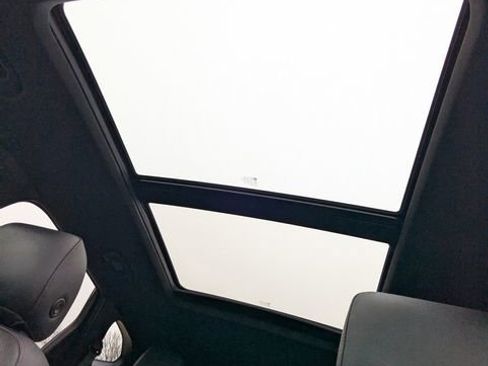 Used 2021 Chevrolet Blazer RS w/ Enhanced Convenience Package image 12