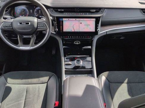 New 2026 Jeep Grand Cherokee L Laredo image 21