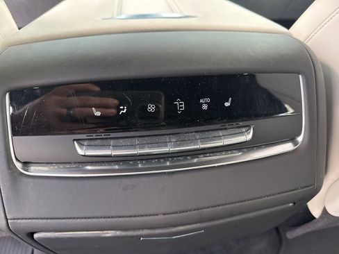 Used 2025 Cadillac Escalade V AWD/4WD image 20