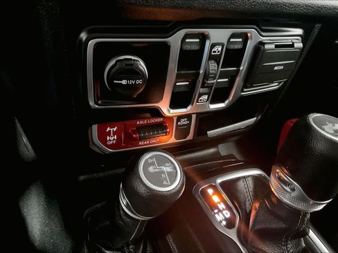 Used 2024 Jeep Wrangler Willys image 26