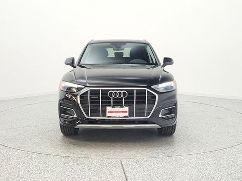 Used 2023 Audi Q5 2.0T Premium w/ Convenience Package image 2