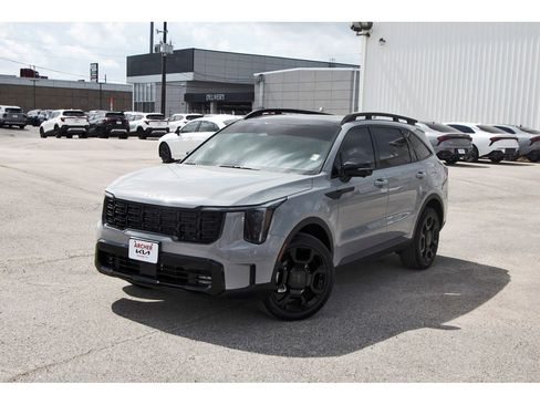 Certified 2026 Kia Sorento SX Prestige w/ Olive Brown Leather Package image 3