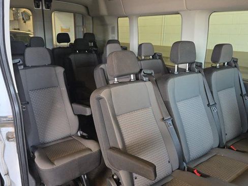 Used 2022 Ford Transit 350 XLT RWD image 10