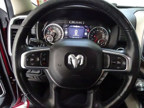 Used 2019 RAM 1500 Laramie AWD/4WD image 6