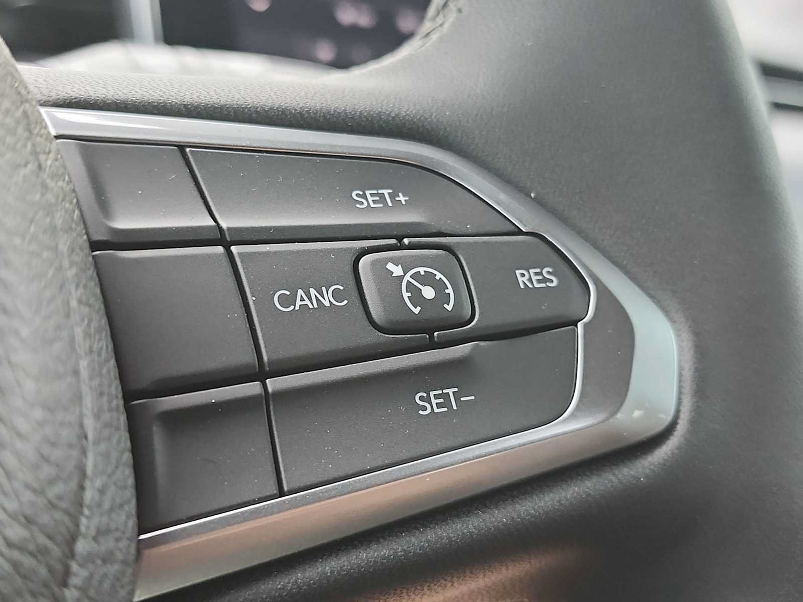 New 2026 Jeep Compass Latitude AWD/4WD image 28