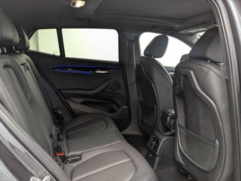 Used 2022 BMW X2 sDrive28i w/ Convenience Package FWD image 17