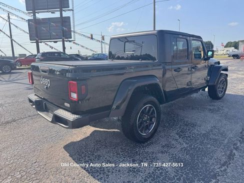 Used 2023 Jeep Gladiator Overland AWD/4WD image 6