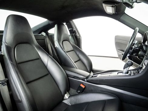 Used 2019 Porsche 911 Carrera image 17