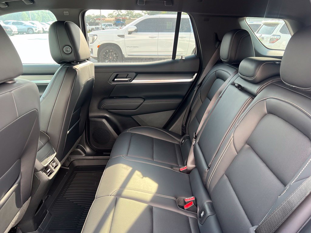 New 2027 GMC Terrain Elevation w/ Elevation Premium Package FWD image 9