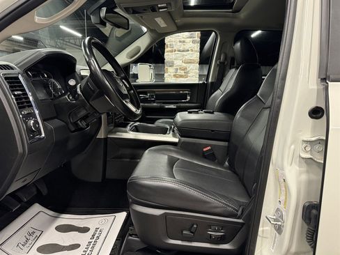 Used 2018 RAM 3500 Laramie w/ Snow Chief Group AWD/4WD image 22