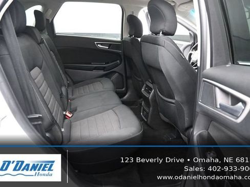 Used 2017 Ford Edge SEL AWD/4WD image 38