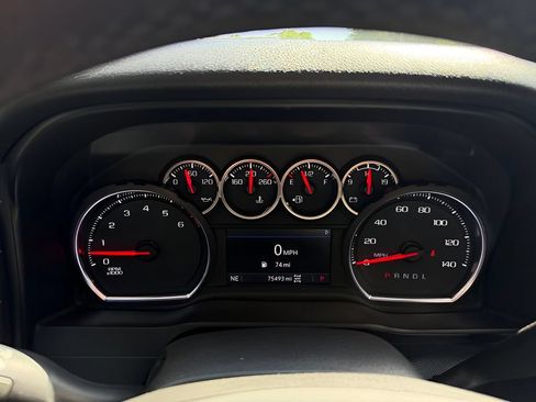 Used 2021 Chevrolet Silverado 1500 LT Trail Boss AWD/4WD image 26