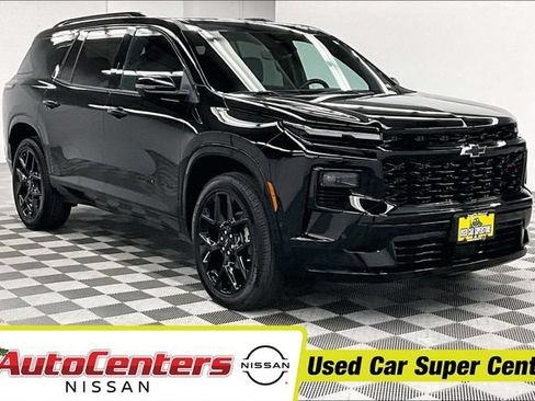 Used 2025 Chevrolet Traverse RS AWD/4WD image 1