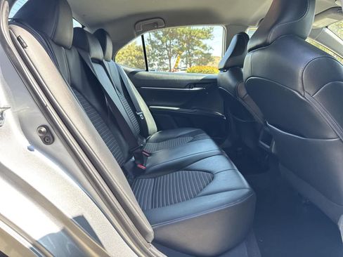 Used 2022 Toyota Camry SE image 27