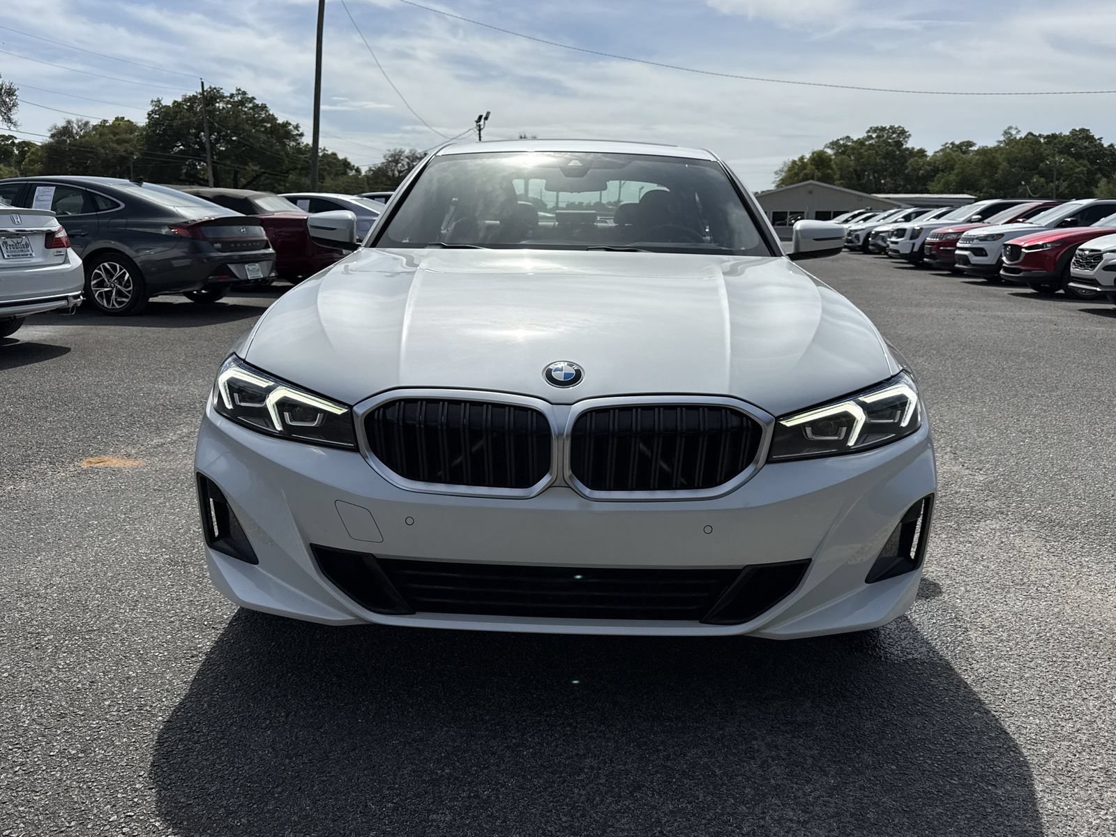 Used 2023 BMW 330i Sedan w/ Premium Package RWD image 8