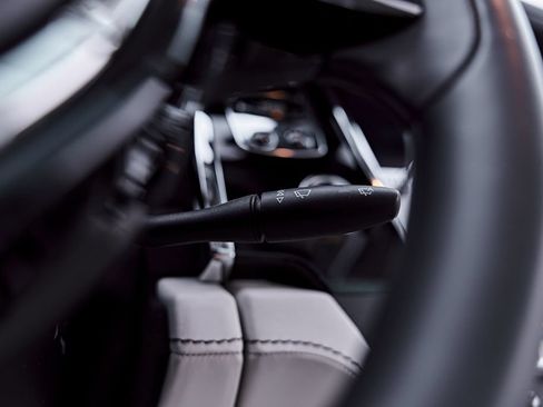 Used 2014 Rolls-Royce Wraith RWD image 89