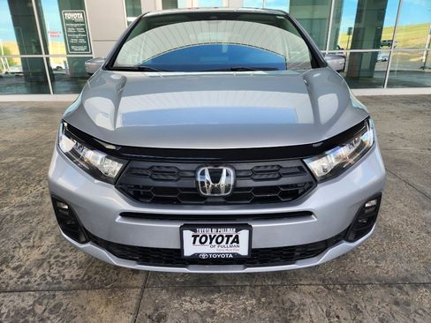 Used 2025 Honda Odyssey EX-L image 2